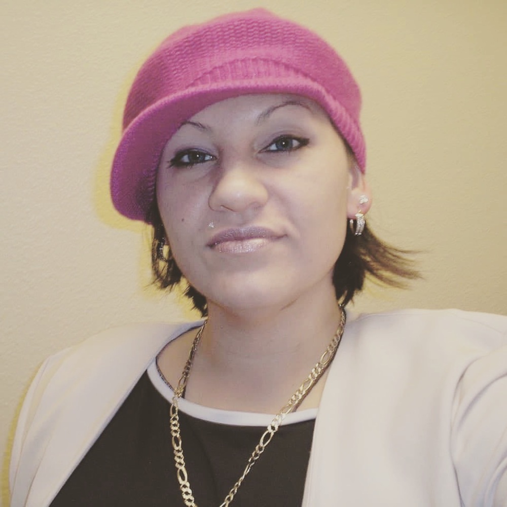 Meet your Posher, Crystal